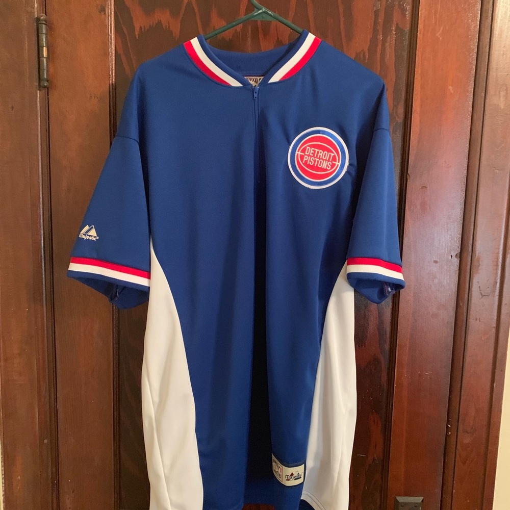 Detroit Pistons on the court pullover warm up